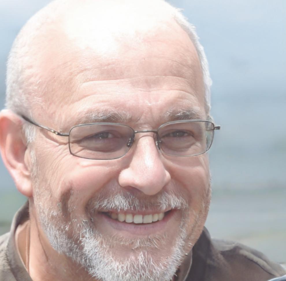 Esteban Villar Rosas, fundador de Nandoria Qestrel
